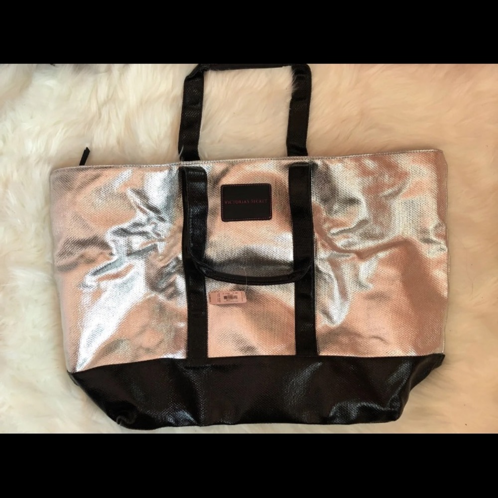 MAKE AN OFFER NWT Victoria’s Secret Tote
